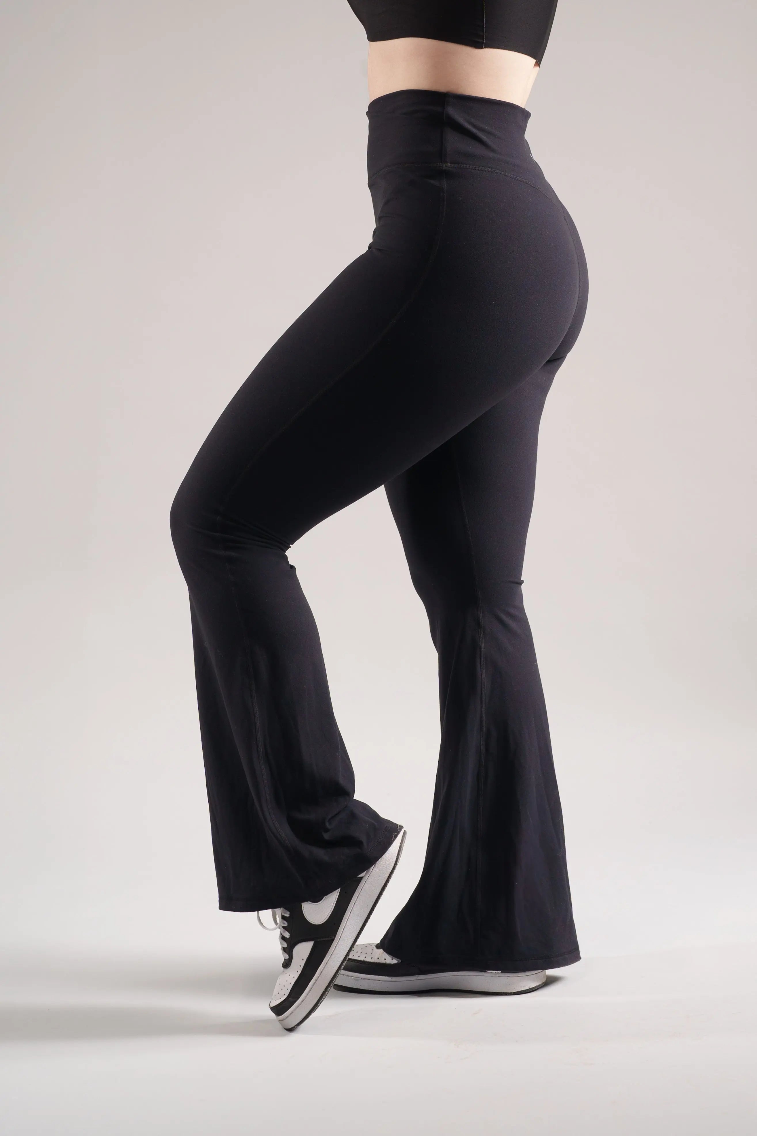EKKO WMNS Core Set Leggings and Sports Bra
