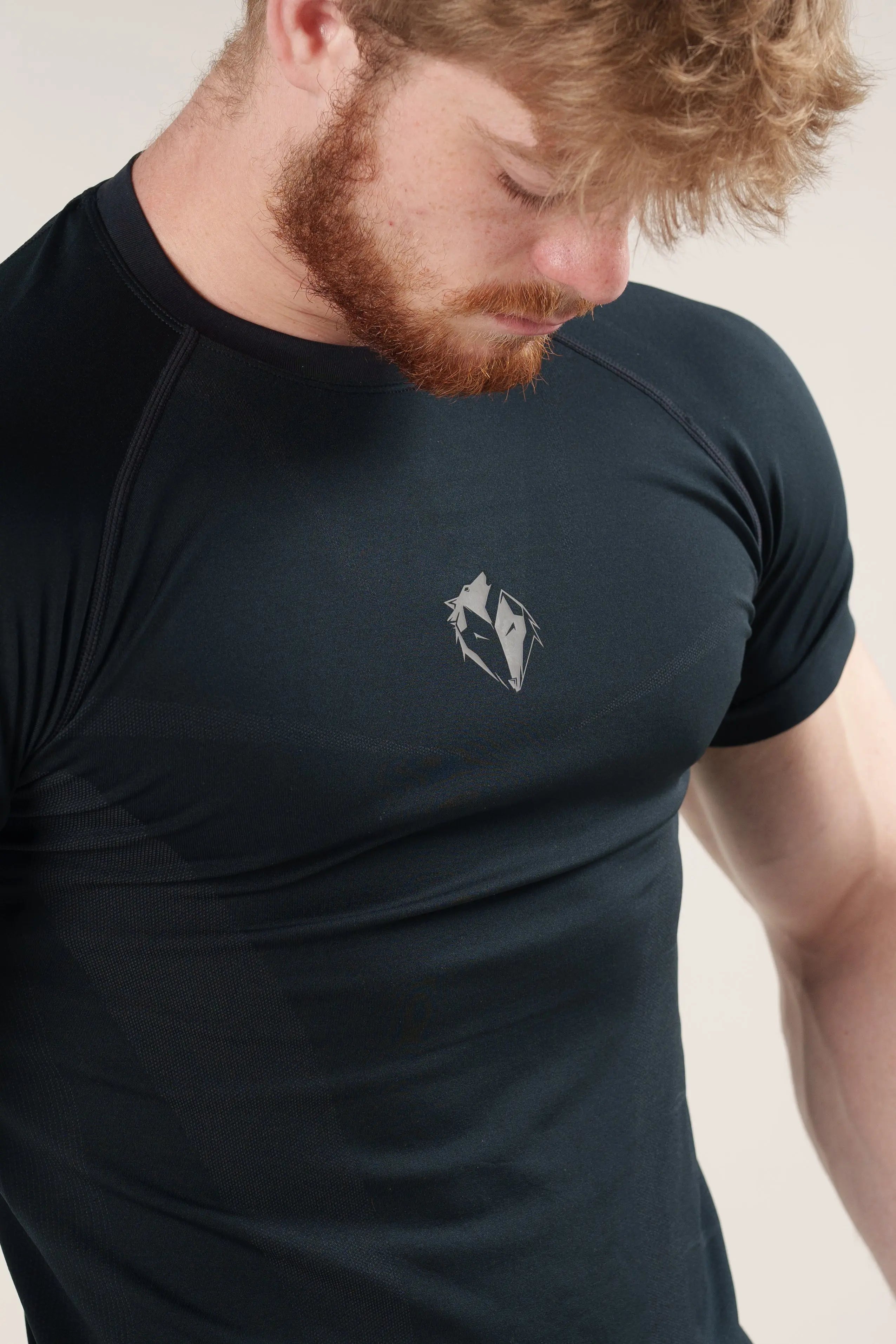 EVO Men's Seamless Compression Shirt - ekkovision