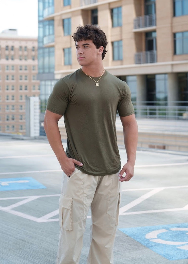 MEN&#39;S BLANK FITTED T SHIRT